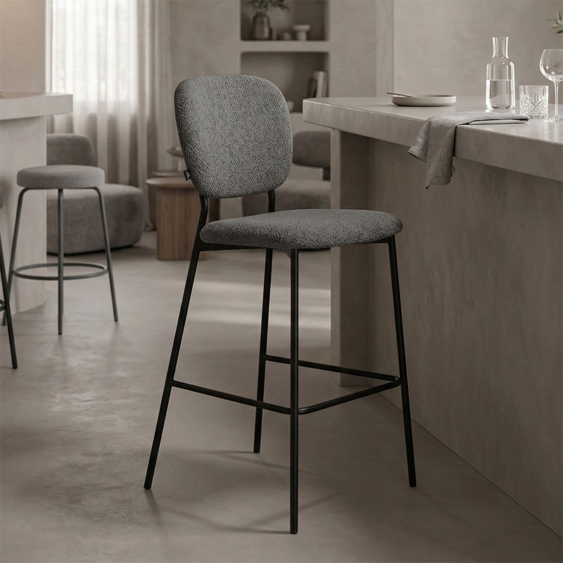 product_pako_029-000310 Σκαμπό μπαρ Cathair μπουκλέ ύφασμα σε γκρι απόχρωση με μαύρα μεταλλικά πόδια 48x54x100εκ (Σετ 2 τεμαχίων) - Image 1