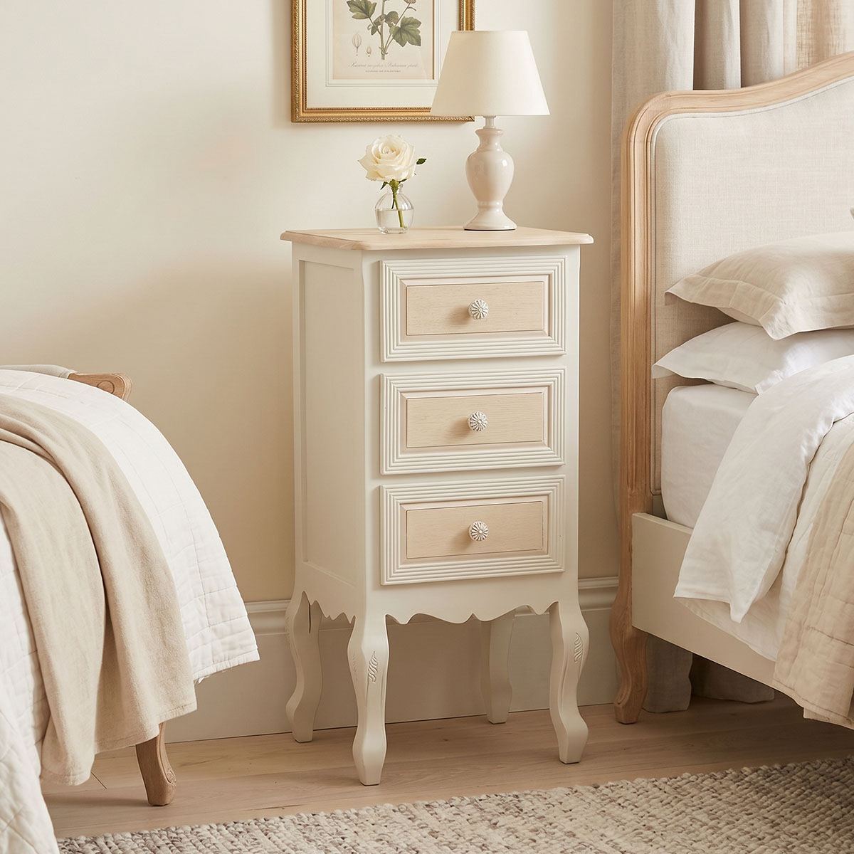 product_pako_087-000018 Κομοδίνο Joliene Inart mdf σε λευκή αντικέ-φυσική απόχρωση 40x34.5x82εκ - Image 1