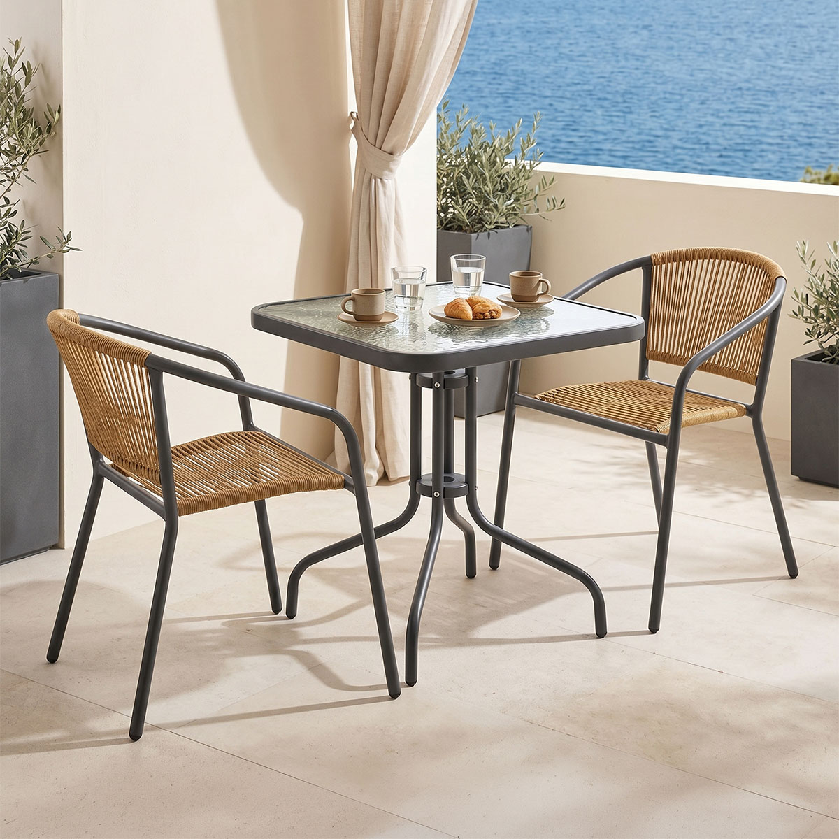 product_pako_130-000137 Τραπεζαρία Watson-Lindaria 3τεμ μέταλλο ανθρακί-γυαλί και pe rattan σε φυσική απόχρωση 70x70x70εκ - Image 1