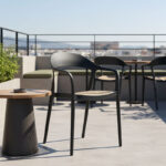 Πολυθρόνα Ember στοιβαζόμενη με UV protection PP μπεζ-μαύρο 52.5x56.5x81εκ. - Image 2