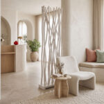 Διακοσμητικό δαπέδου Jati teak ξύλο σε white wash απόχρωση 60x20x190εκ